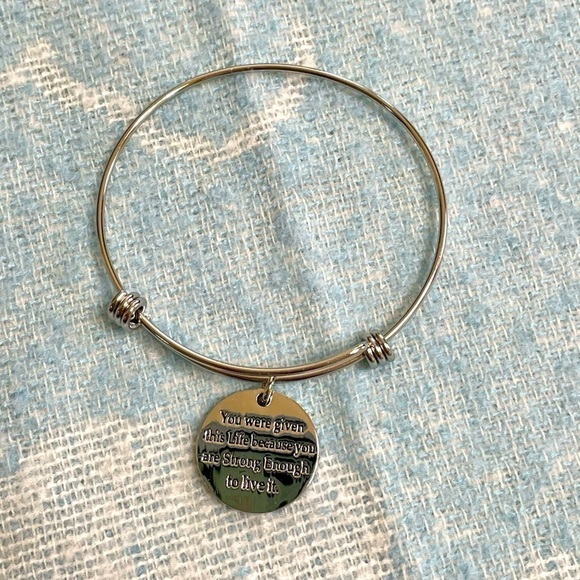 Bracelet with Dangle Charm New In Box - Picture 8 of 9